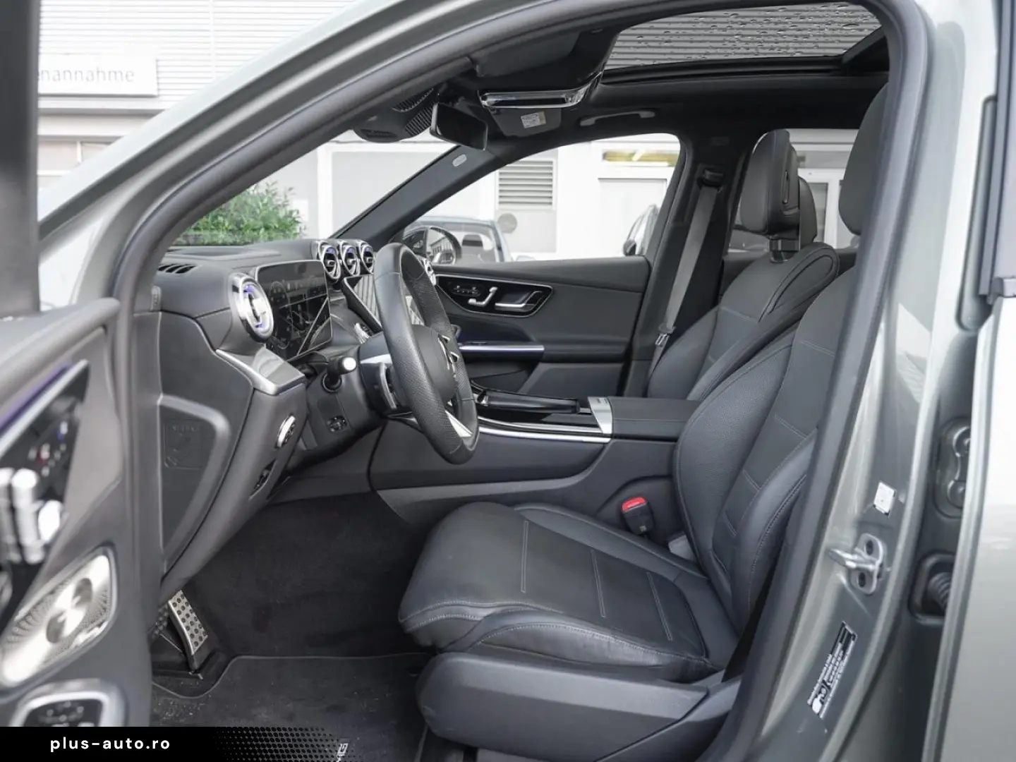 MERCEDES-BENZ GLC 400 e 4M AMG AHK Panorama Memory Burmester