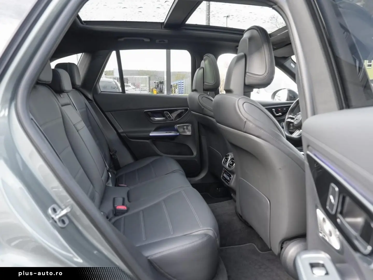 MERCEDES-BENZ GLC 400 e 4M AMG AHK Panorama Memory Burmester