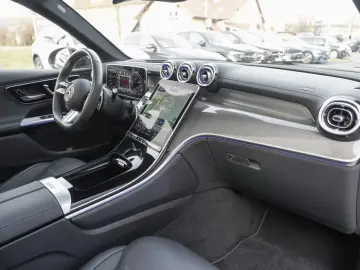 MERCEDES-BENZ GLC 400 e 4M AMG AHK Panorama Memory Burmester