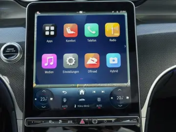 MERCEDES-BENZ GLC 400 e 4M AMG AHK Panorama Memory Burmester