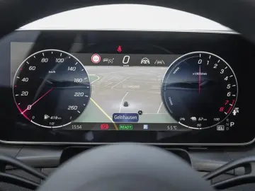 MERCEDES-BENZ GLC 400 e 4M AMG AHK Panorama Memory Burmester