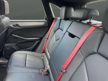 PORSCHE Macan S BOSE Servo  75l Pano. Tempo