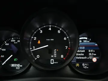 PORSCHE Macan PDK SPORT-CHRONO BOSE PANO 21 LM PDLS  1HD