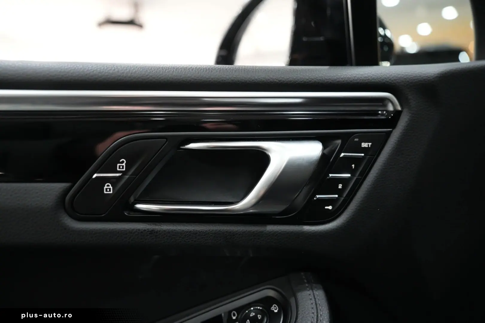 PORSCHE Macan PDK SPORT-CHRONO BOSE PANO 21 LM PDLS  1HD