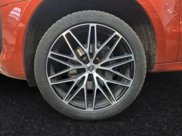 PORSCHE Macan SportChronoPaket Panorama 21 LM