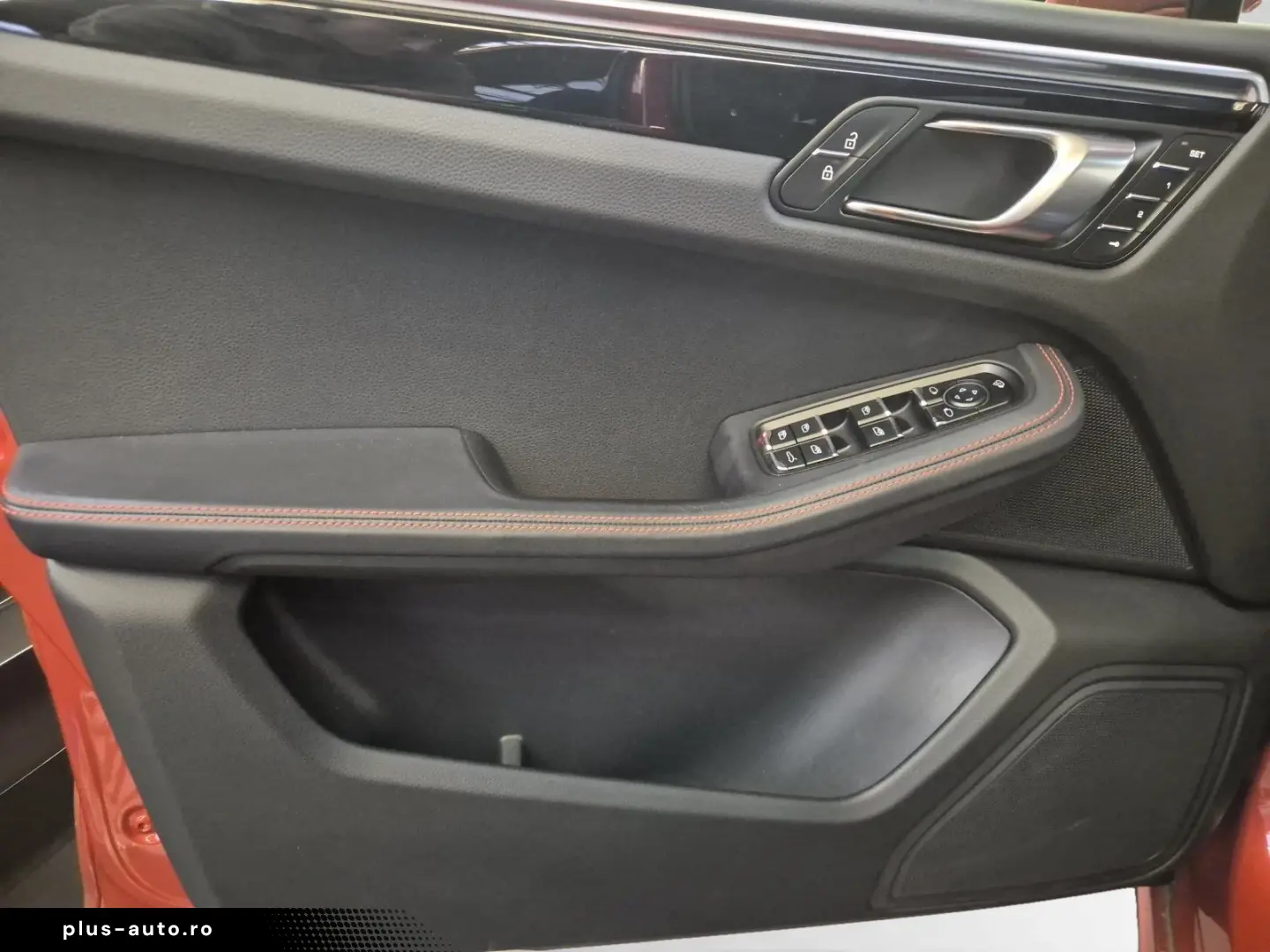 PORSCHE Macan SportChronoPaket Panorama 21 LM