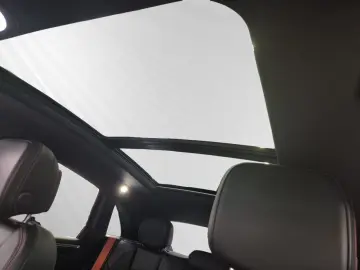 PORSCHE Macan SportChronoPaket Panorama 21 LM