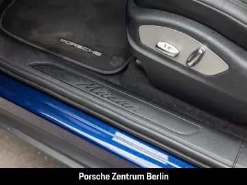 PORSCHE Macan 20-Zoll Rückfahrkamera Enzianblau Panorama