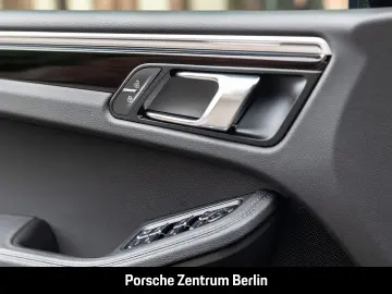 PORSCHE Macan 20-Zoll Rückfahrkamera Enzianblau Panorama