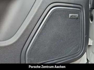 PORSCHE Macan Sportabgas BOSE Luftfederung 21-Zoll