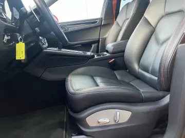 PORSCHE Macan S PANO PASM ALARMANLAGE LUFTFEDERUNG KAM