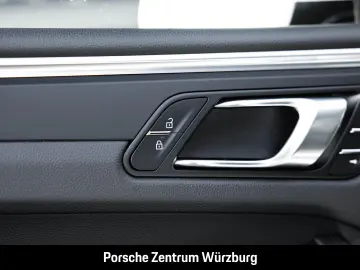 PORSCHE Macan T Standheizung BOSE Luftfederung 21-Zoll