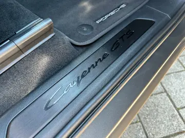 PORSCHE Cayenne GTS Coupé DE-FZG STHZG HEAD-UP AHK MWST