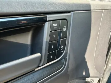 PORSCHE Cayenne GTS Coupé DE-FZG STHZG HEAD-UP AHK MWST