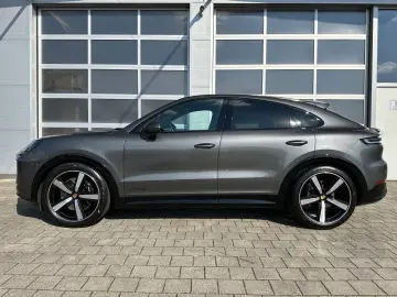 PORSCHE Cayenne GTS Coupé DE-FZG STHZG HEAD-UP AHK MWST