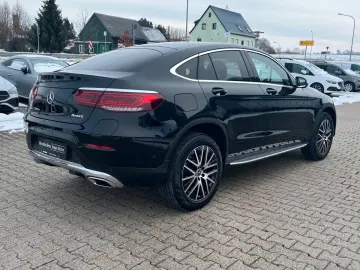 MERCEDES-BENZ GLC 300 e 4M Coupé Exclusive AHK CarPlay