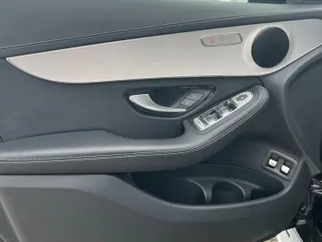 MERCEDES-BENZ GLC 300 e 4M Coupé Exclusive AHK CarPlay