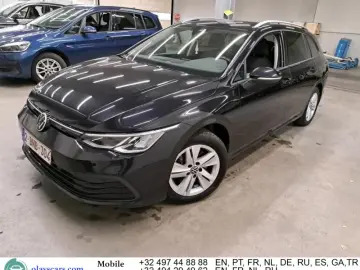 VW Golf 2.0 TDI Life LED Virtual CarPlay Navi Leat