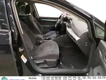 VW Golf 2.0 TDI Life LED Virtual CarPlay Navi Leat