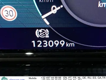 VW Golf 2.0 TDI Life LED Virtual CarPlay Navi Leat