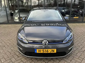 VW Golf e-Golf  Navi Camera