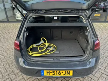 VW Golf e-Golf  Navi Camera