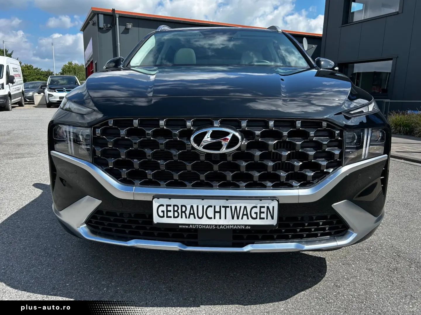 HYUNDAI Santa Fe Signature Plug-In Hybrid 4WD