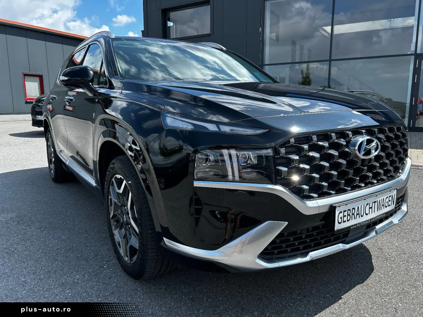 HYUNDAI Santa Fe Signature Plug-In Hybrid 4WD