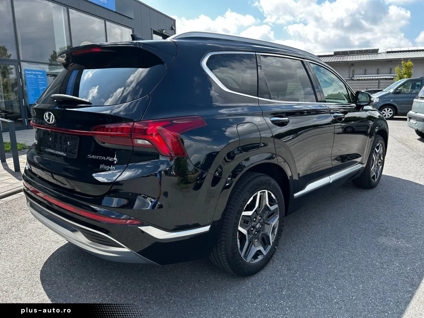 HYUNDAI Santa Fe Signature Plug-In Hybrid 4WD