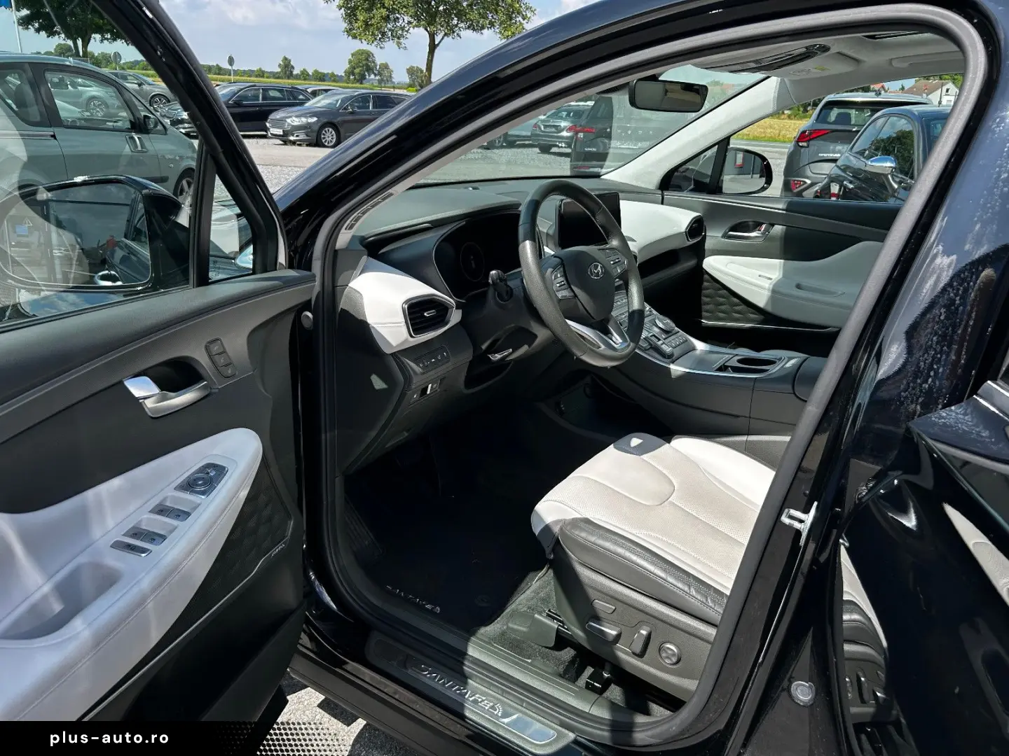 HYUNDAI Santa Fe Signature Plug-In Hybrid 4WD