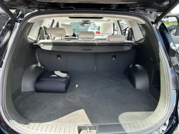 HYUNDAI Santa Fe Signature Plug-In Hybrid 4WD