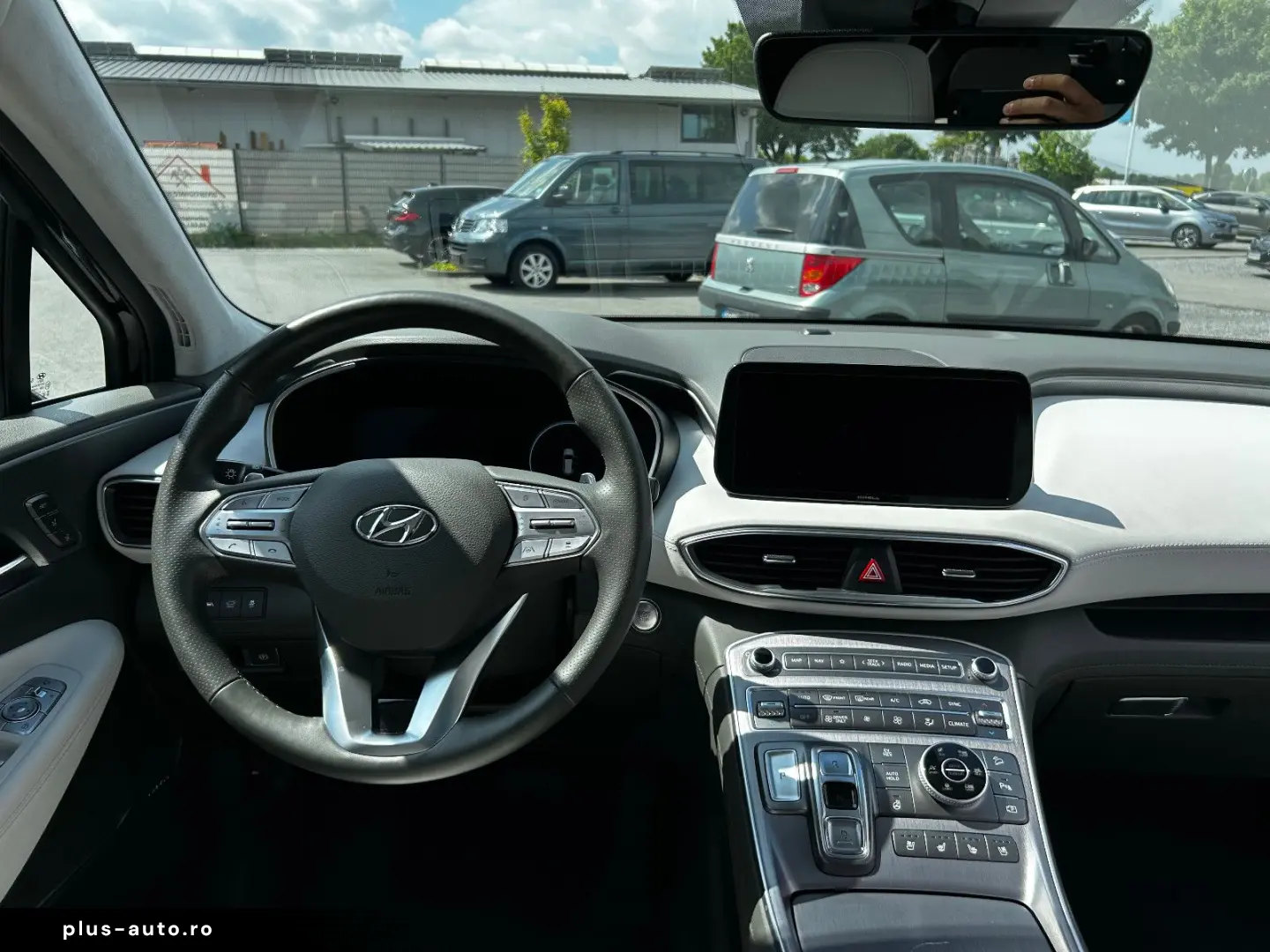 HYUNDAI Santa Fe Signature Plug-In Hybrid 4WD