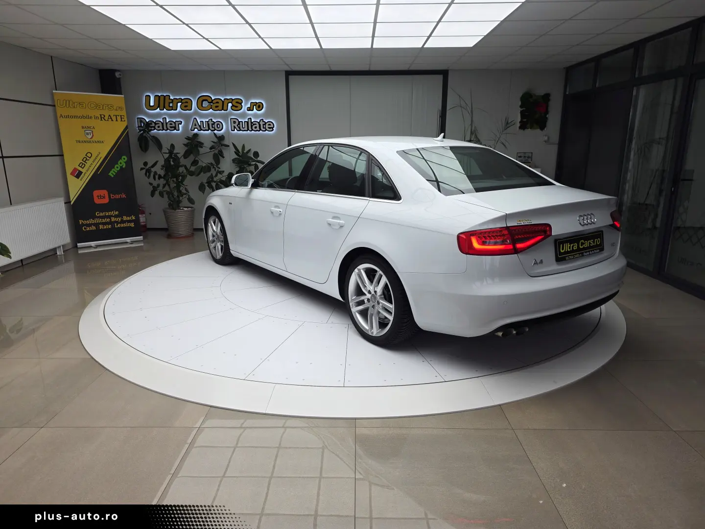 Audi A4 2.0TDI   177cp  S-Line