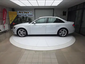 Audi A4 2.0TDI   177cp  S-Line