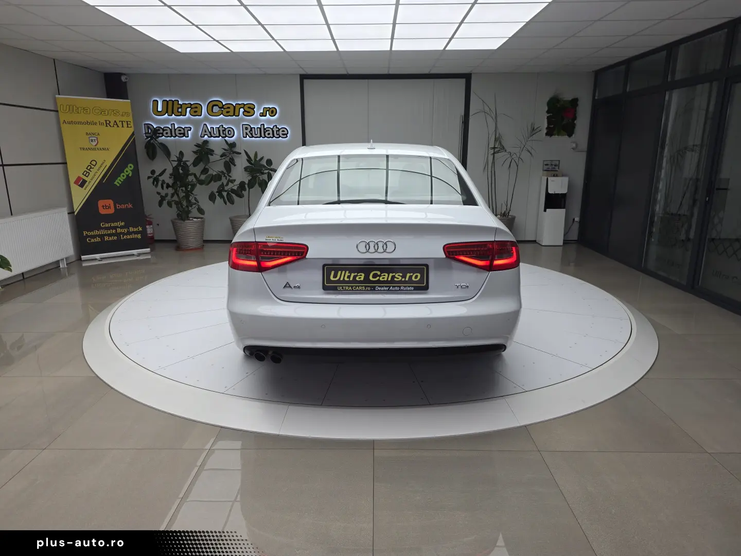 Audi A4 2.0TDI   177cp  S-Line