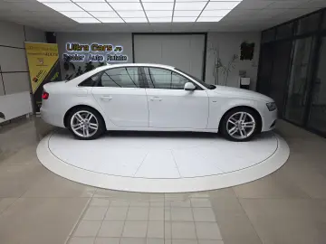 Audi A4 2.0TDI   177cp  S-Line