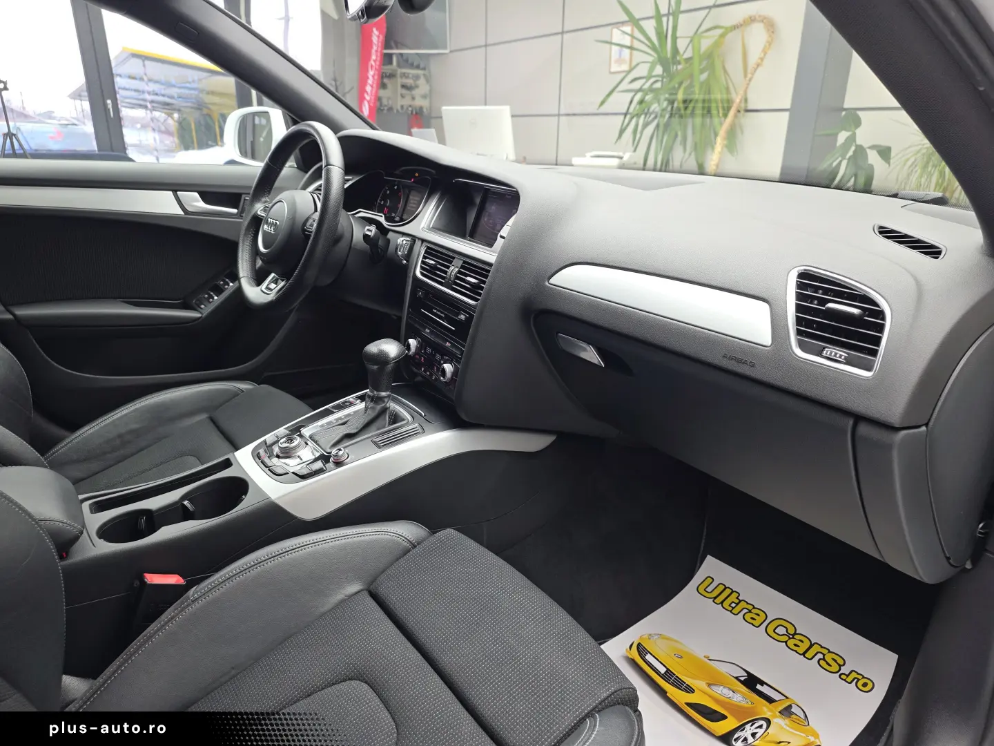 Audi A4 2.0TDI   177cp  S-Line