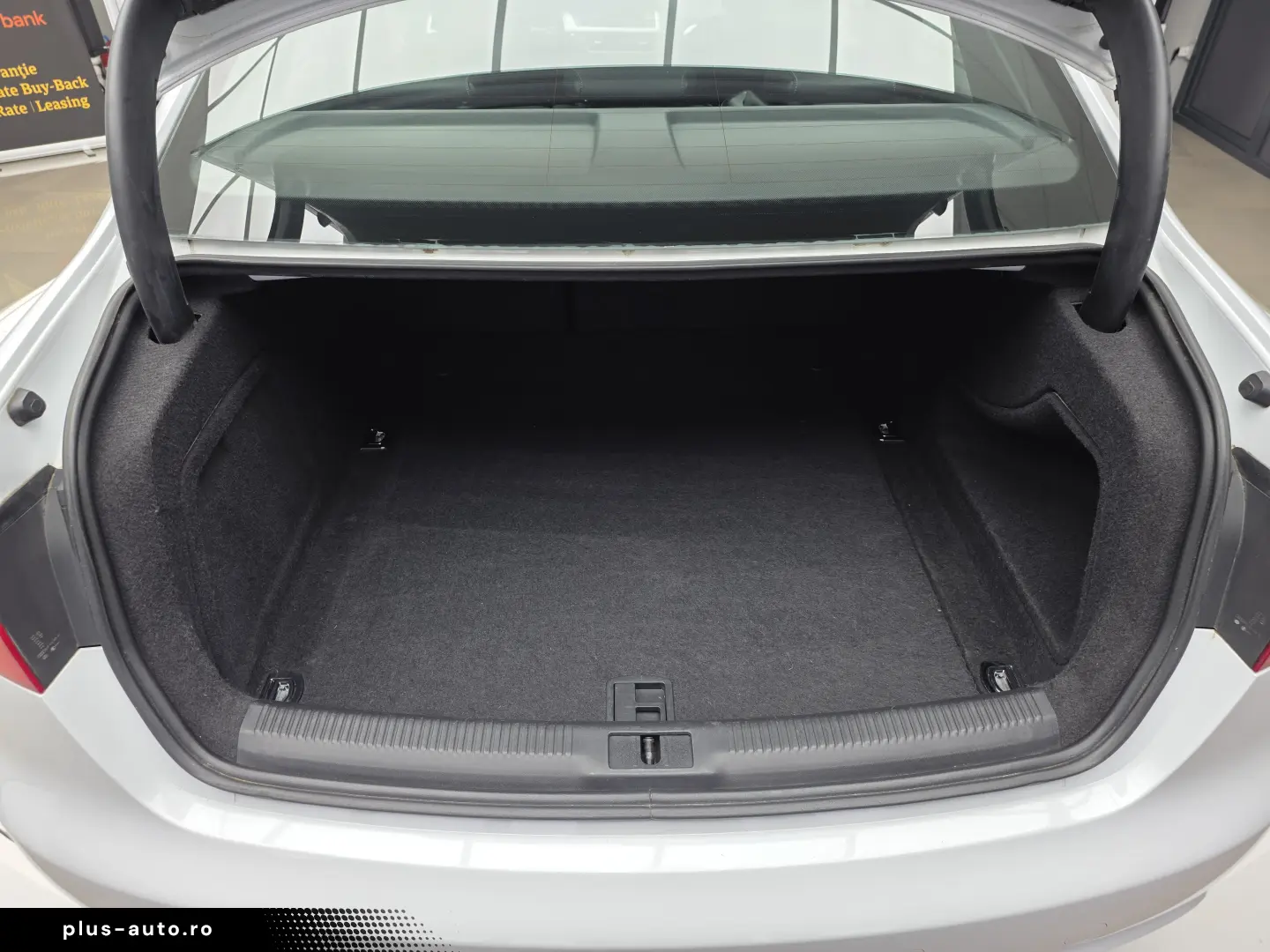 Audi A4 2.0TDI   177cp  S-Line