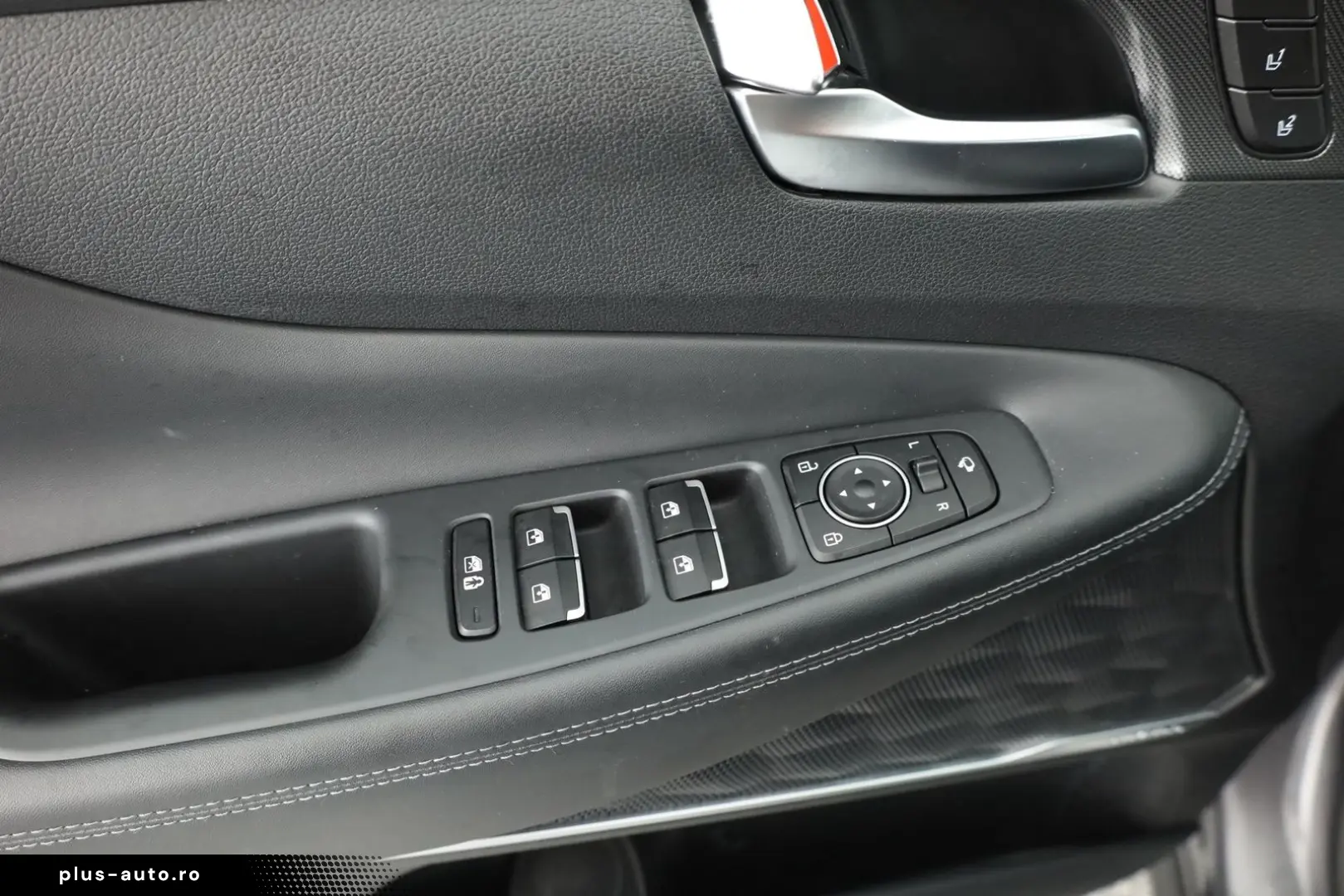 HYUNDAI Santa Fe 1.6 T-GDI Prime Hybrid 4WD 360  Head-Up