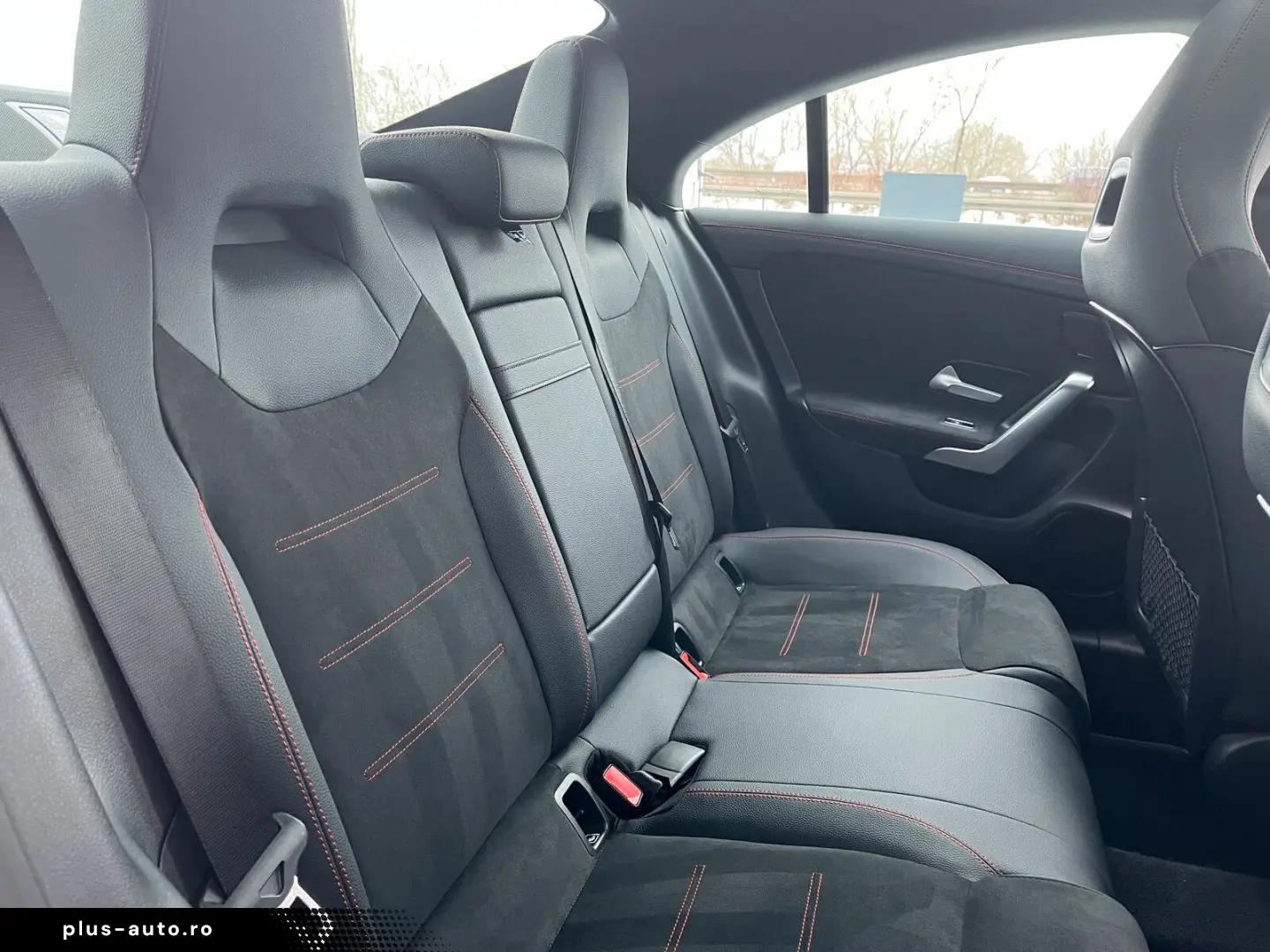 MERCEDES-BENZ CLA 200 Coupé AMG Line  LED Pano Keyless