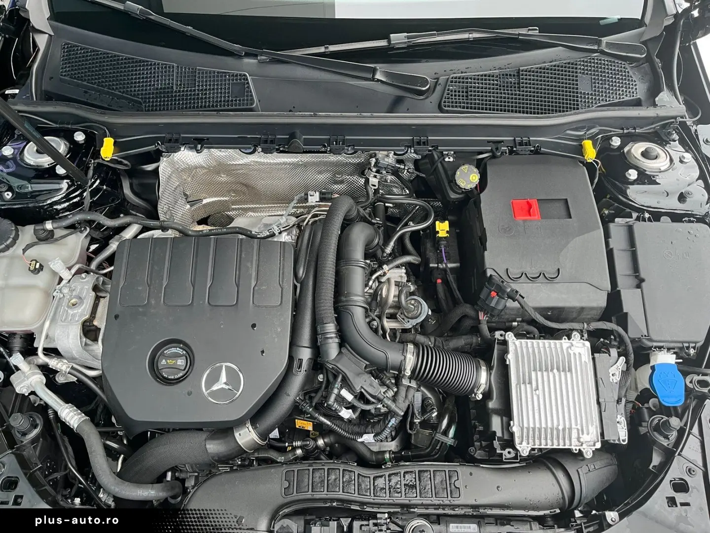 MERCEDES-BENZ CLA 200 Coupé AMG Line  LED Pano Keyless