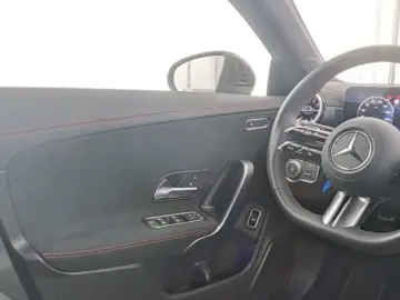 MERCEDES-BENZ CLA 200 AMG   Pano  Nightcolor