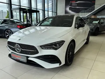 MERCEDES-BENZ CLA 200 AMG Line Edition Night Pano Burm. ACC