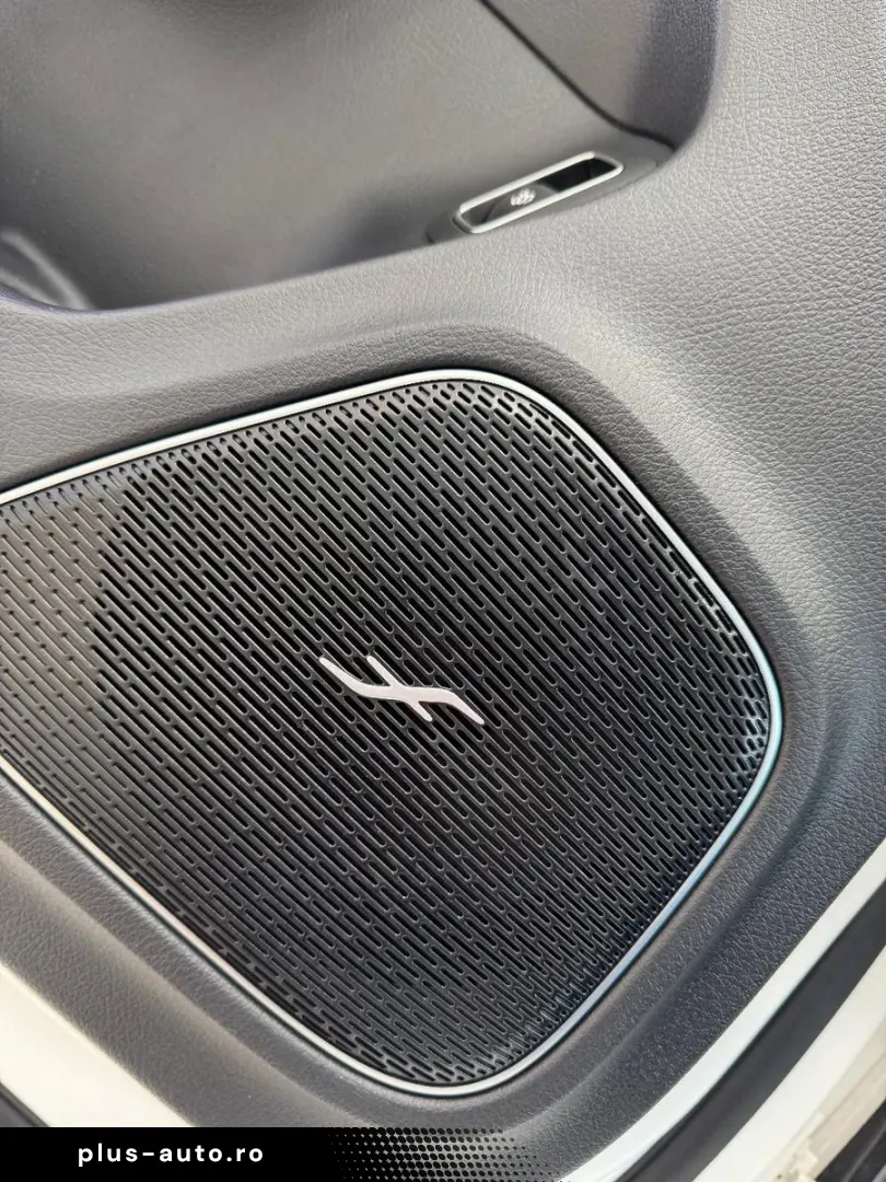 MERCEDES-BENZ CLA 200 AMG Line Edition Night Pano Burm. ACC