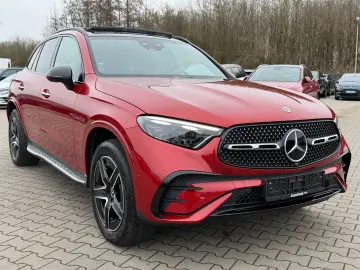 MERCEDES-BENZ GLC 300e AMG Line 4-Matic