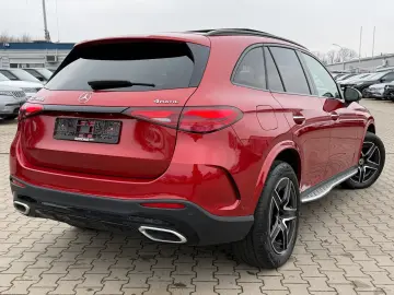 MERCEDES-BENZ GLC 300e AMG Line 4-Matic