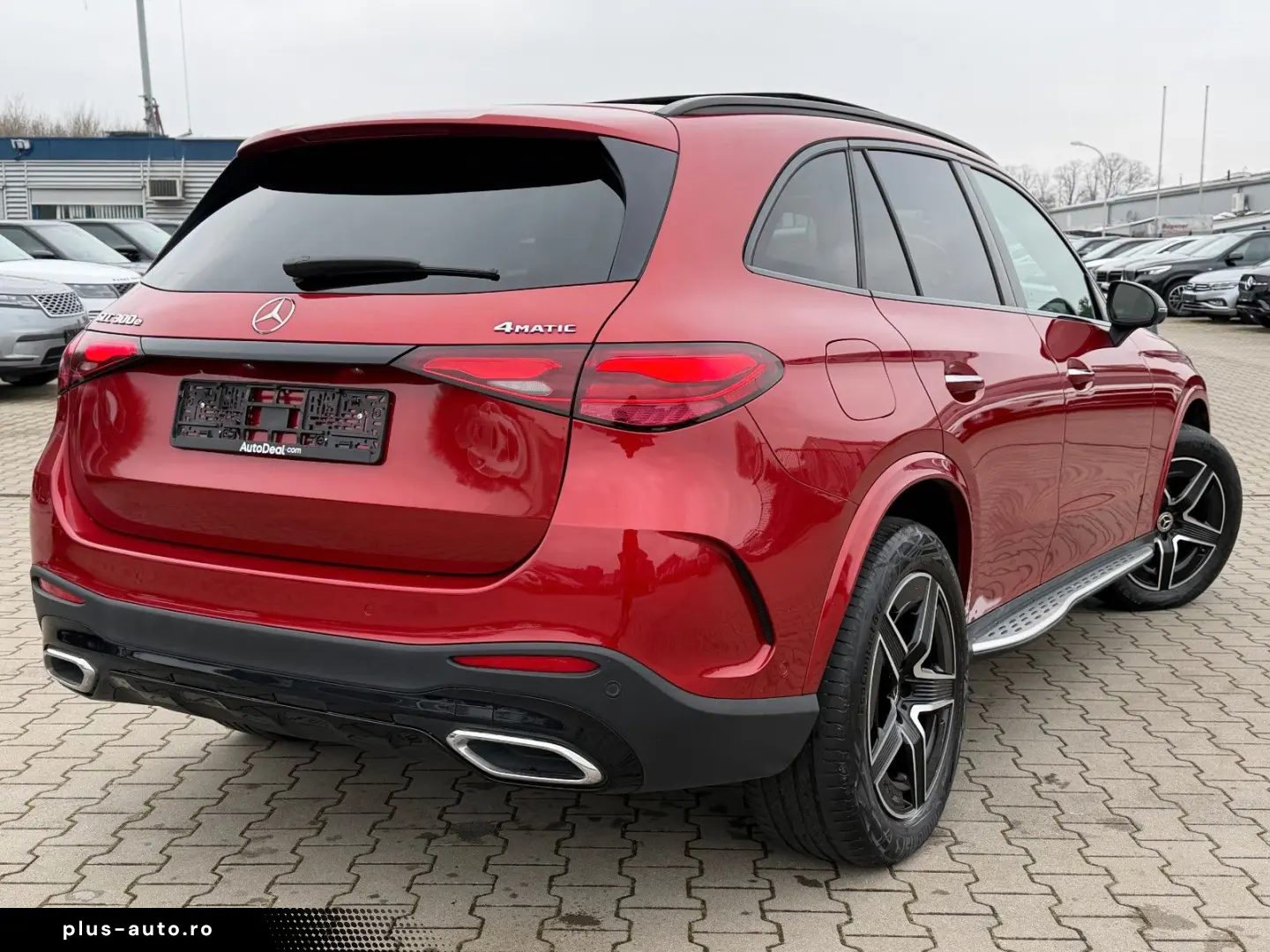 MERCEDES-BENZ GLC 300e AMG Line 4-Matic