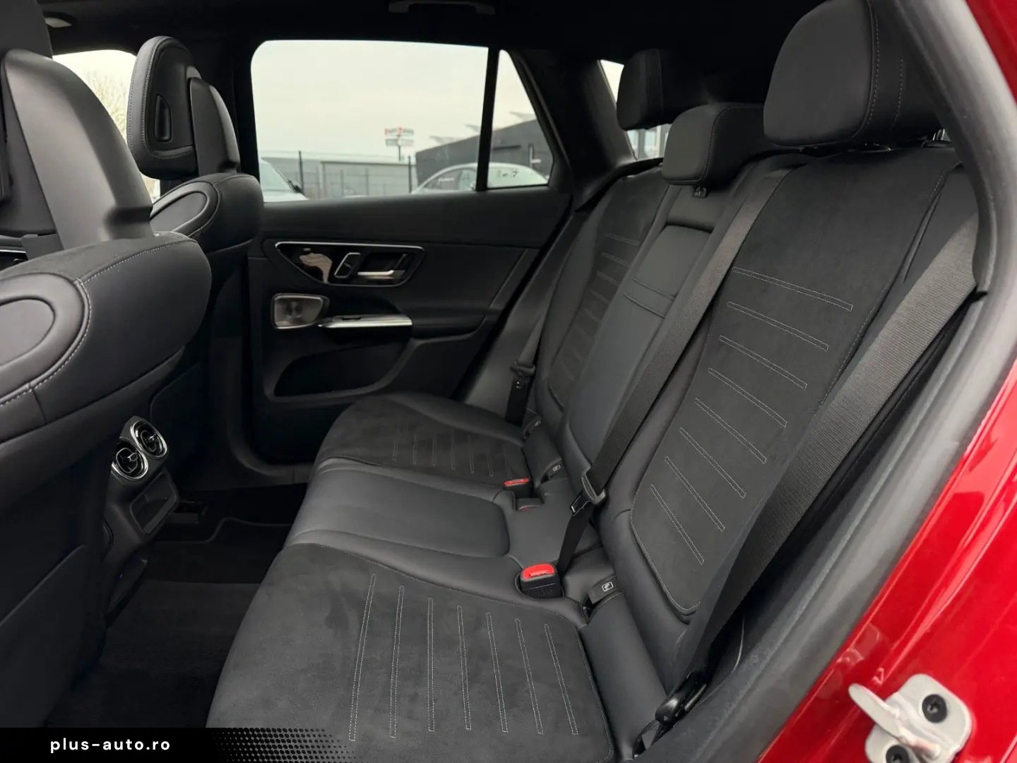 MERCEDES-BENZ GLC 300e AMG Line 4-Matic