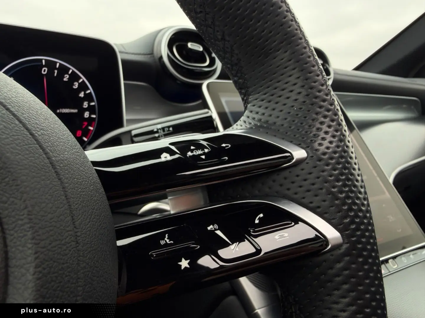 MERCEDES-BENZ GLC 300e AMG Line 4-Matic