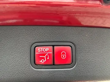 MERCEDES-BENZ GLC 300e AMG Line 4-Matic